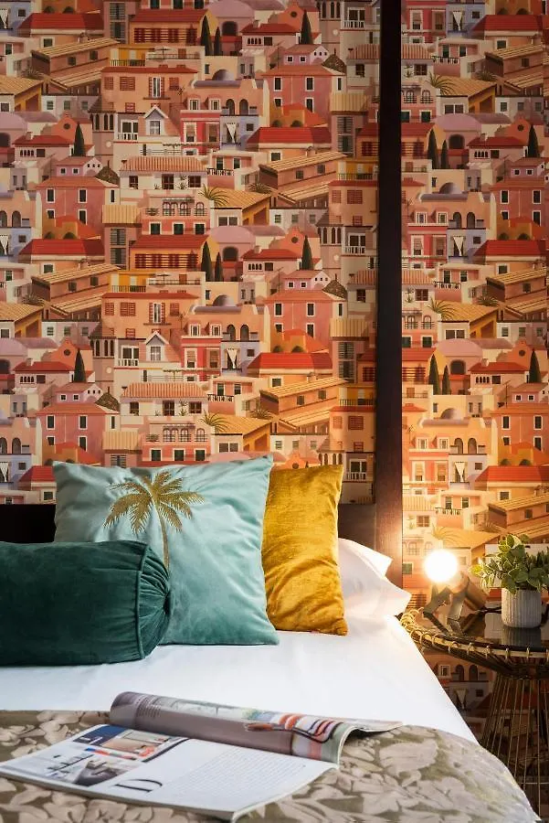 Monkeys Apartments Luxury Penthouse Cathedral & Terrace Seville Spain
